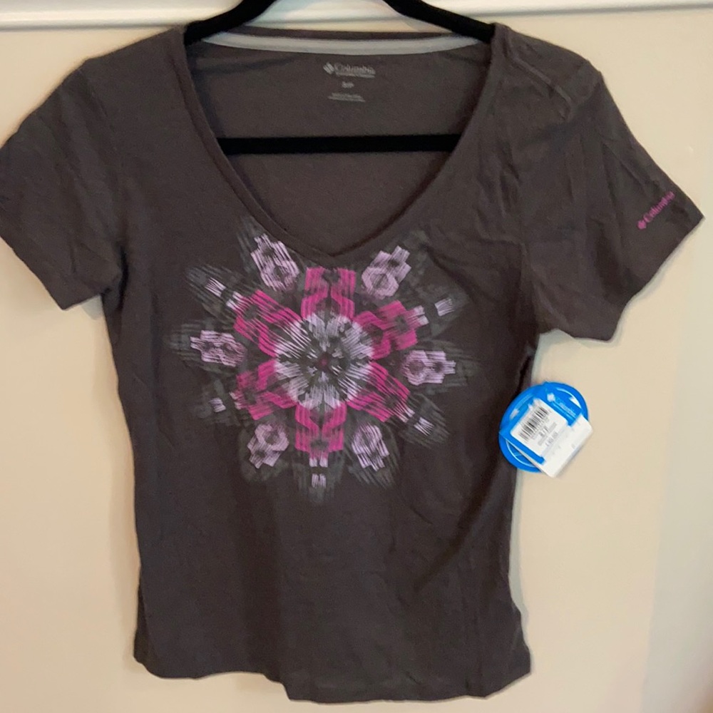 Columbia T shirt small